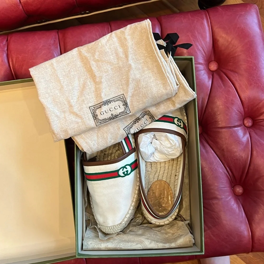 Gucci White Canvas Espadrilles with Green and Red Web Stripe